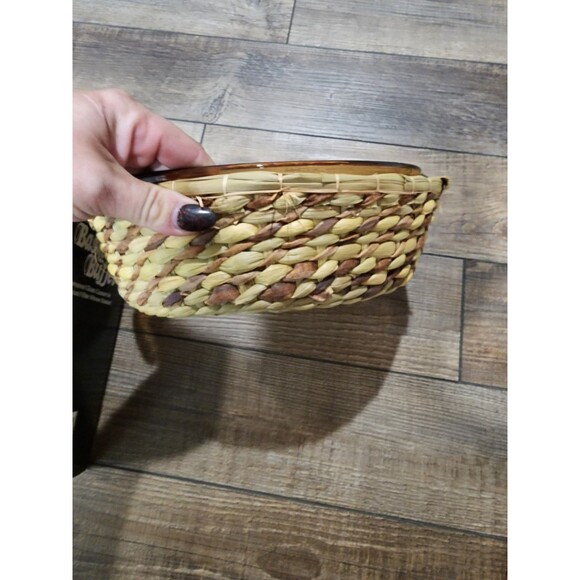 Anchor Hocking 2 qt. Casserole Dish w/ Basket Woven Harvest Amber Round NIB. - Picture 4 of 11